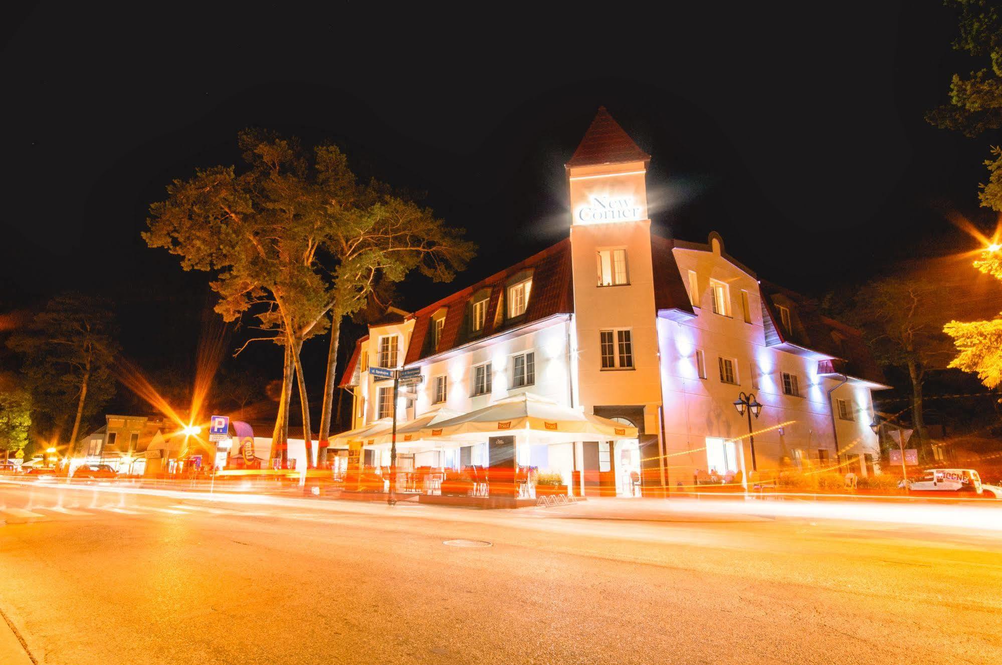 Hotel New Corner Niechorze Esterno foto