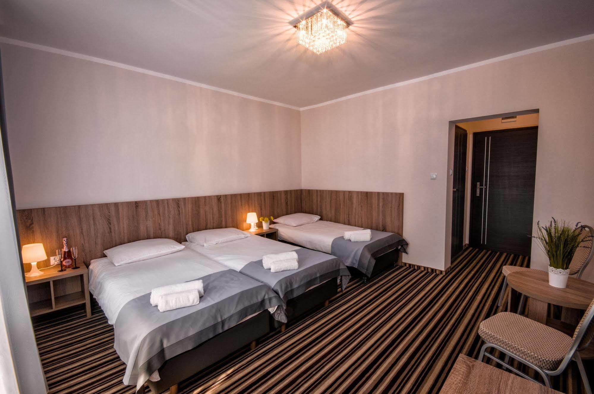 Hotel New Corner Niechorze Esterno foto